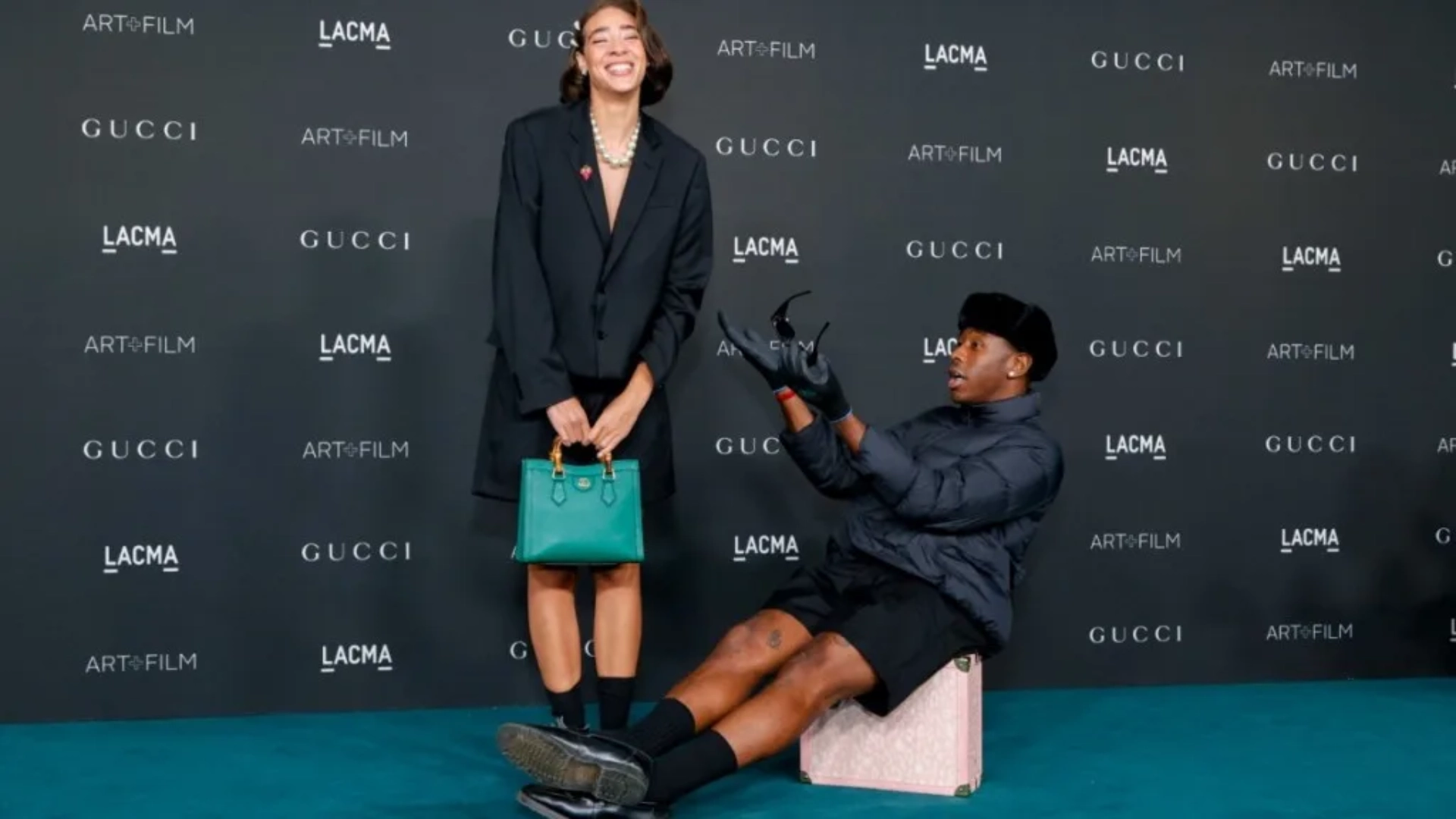 Fashion Media vs. Fan Forums- A Tale of Two Narratives